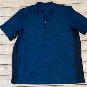 Lands’ End XL blue cool short tee.